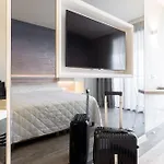 Aquila D'oro Desenzano 4* ديسينسانو ديل غاردا
