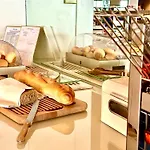 فندق Aquila D'oro Desenzano 4*