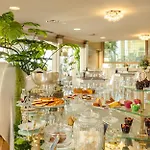 فندق Aquila D'oro Desenzano 4*