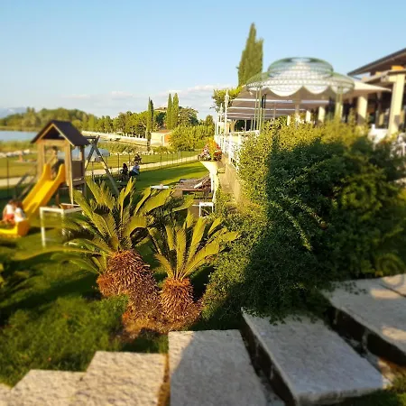 Aquila D'oro Desenzano Дезенцано-дель-Гарда