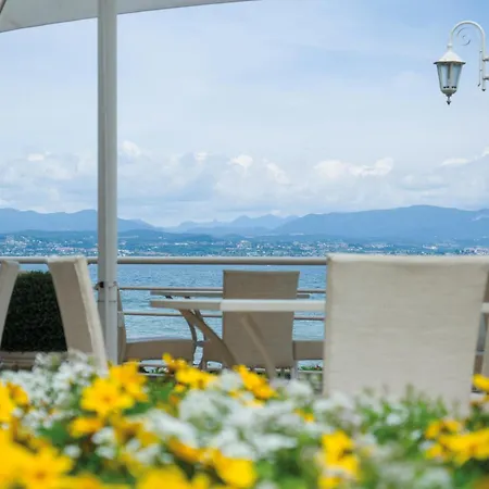 Hotel Aquila D'oro Desenzano 4*