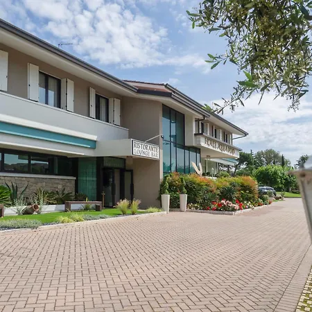 Aquila D'oro Desenzano 4*