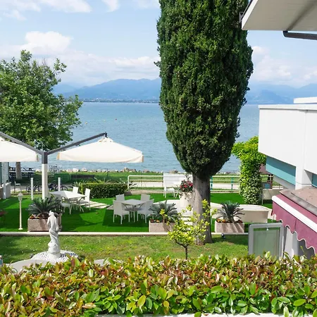 Aquila D'oro Desenzano Szálloda Desenzano del Garda