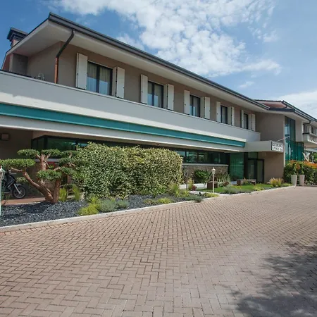 Aquila D'oro Desenzano Hotel 4*