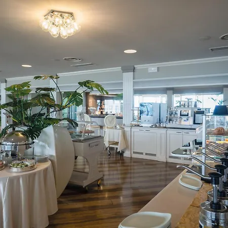 Aquila D'oro Desenzano 4*