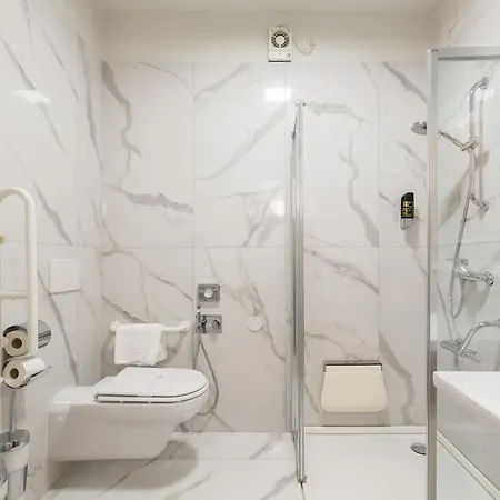 Aquila D'oro Desenzano Hotel 4*