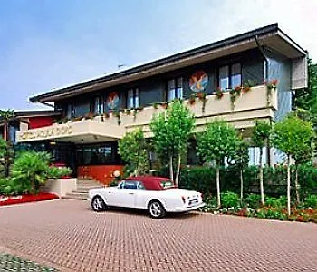 Aquila D'oro Desenzano Otel 4*