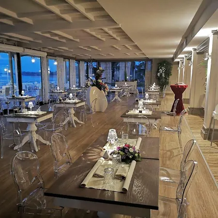 Aquila D'oro Desenzano Hotel 4*