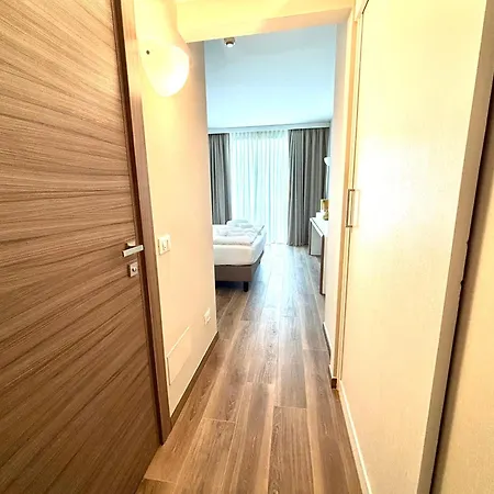 Hotel Aquila D'oro Desenzano 4*